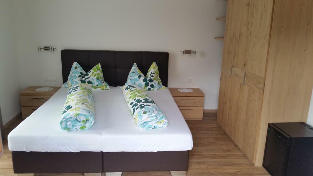 Pension Weinberg Rifiano Chambre photo