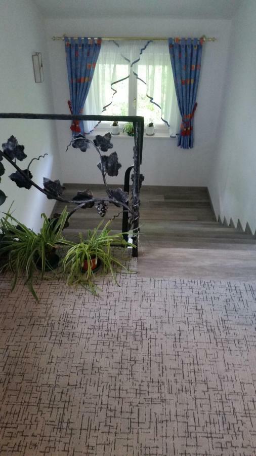 Pension Weinberg Rifiano Extérieur photo